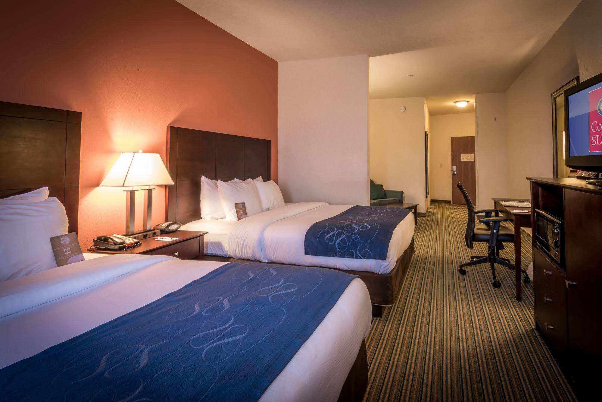 Best Western Dothan Inn & Suites Buitenkant foto