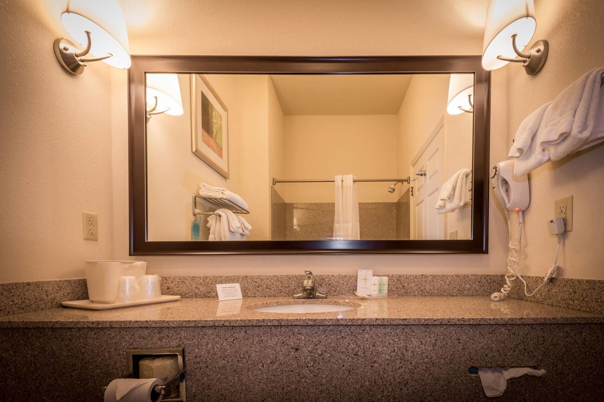 Best Western Dothan Inn & Suites Buitenkant foto