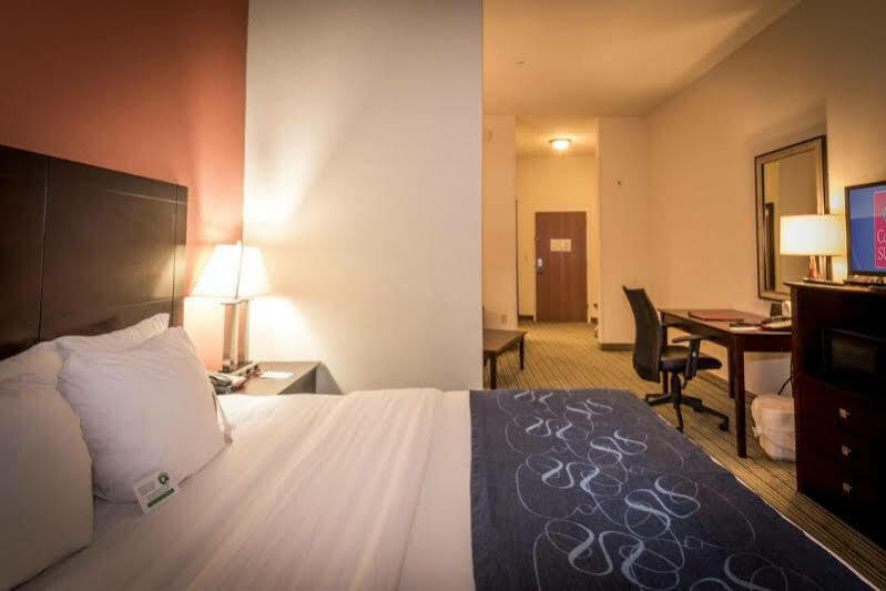 Best Western Dothan Inn & Suites Buitenkant foto
